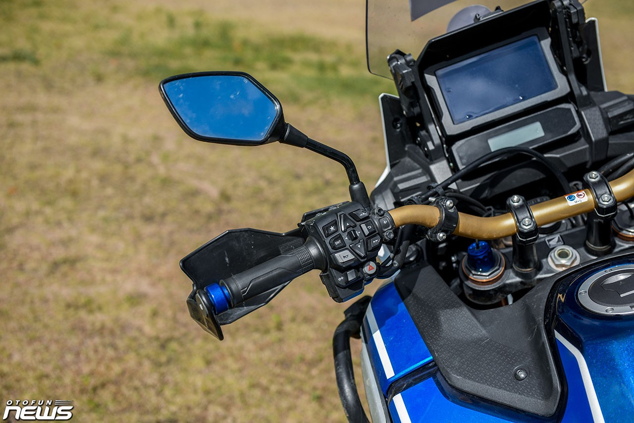 Cận cảnh Honda Africa Twin phiên bản Adventure Sport 689 triệu đồng
