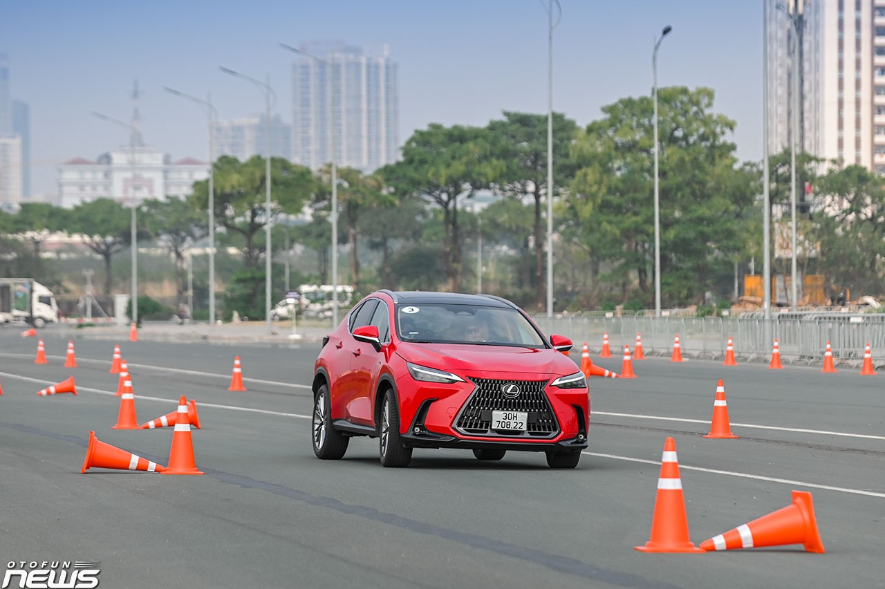 Lexus NX350h - Xe Lexus nhưng dành cho giới trẻ Lexus NX350h - Xe Lexus nhưng dành cho giới trẻ