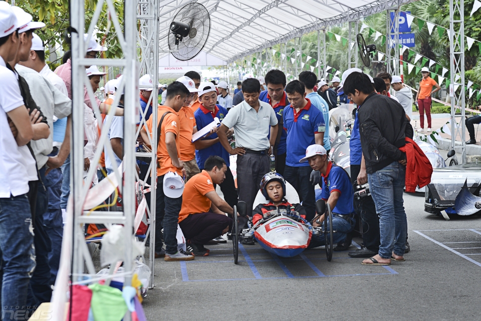 Những hình ảnh ấn tượng trước vòng chung kết “Lái xe sinh thái Tiết kiệm nhiên liệu Honda” nhung hinh anh an tuong truoc vong chung ket lai xe sinh thai tiet kiem nhien lieu honda