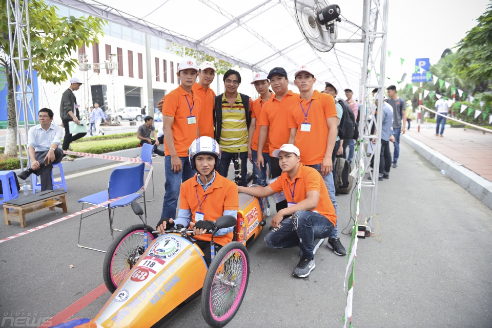 Những hình ảnh ấn tượng trước vòng chung kết “Lái xe sinh thái Tiết kiệm nhiên liệu Honda” nhung hinh anh an tuong truoc vong chung ket lai xe sinh thai tiet kiem nhien lieu honda