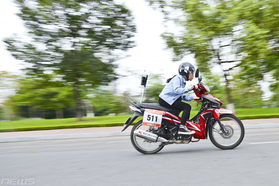 khoanh khac kho quen trong vck lai xe sinh thai tiet kiem nhien lieu honda p2