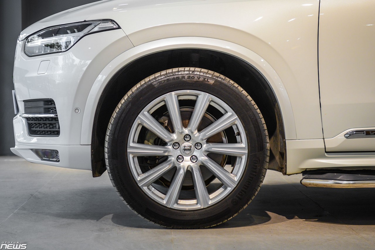 So sánh hai phiên bản Volvo XC90 trước và sau khi nâng cấp