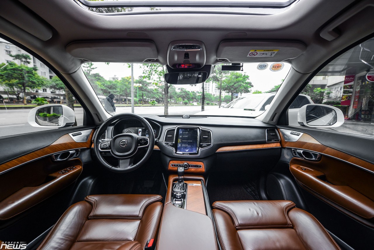 So sánh hai phiên bản Volvo XC90 trước và sau khi nâng cấp