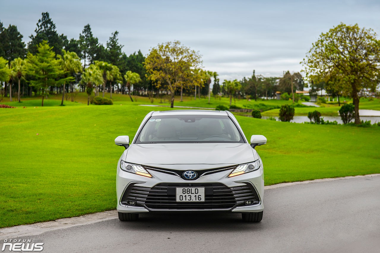 Bộ Công thương đề xuất giảm lệ phí trước bạ xe hybrid tại Việt Nam Bộ Công thương đề xuất giảm lệ phí trước bạ xe hybrid tại Việt Nam