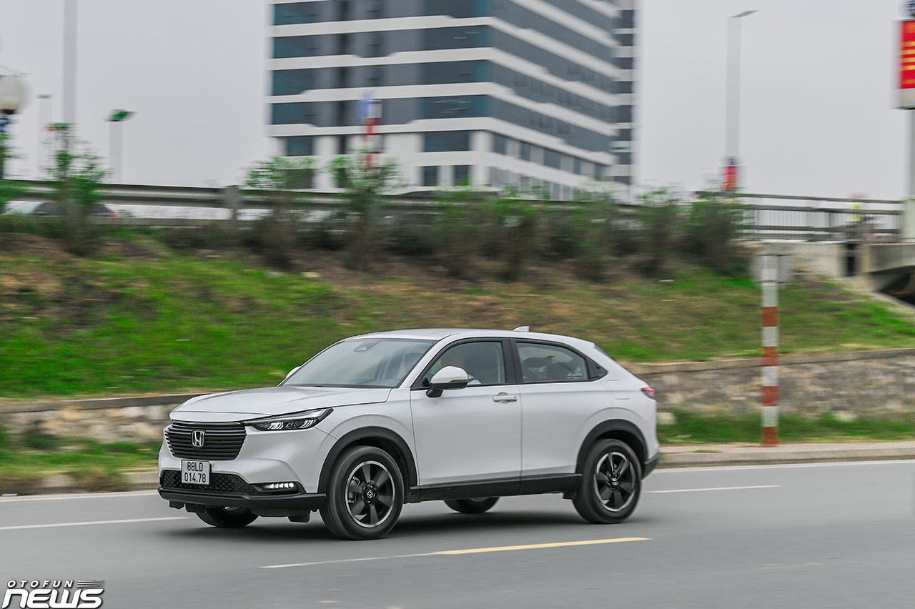 Honda HR-V mất một năm rưỡi để leo lên ngôi đầu phân khúc Honda HR-V mất một năm rưỡi để leo lên ngôi đầu phân khúc
