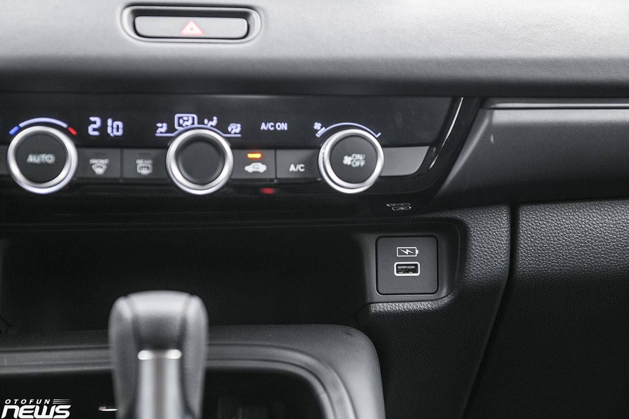 Đánh giá Honda HR-V phiên bản 'giá mềm', chỉ 699 triệu đồng Đánh giá Honda HR-V phiên bản 'giá mềm', chỉ 699 triệu đồng