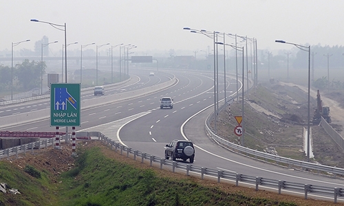 Thu 5,5 tỷ đồng mỗi ngày, đơn vị đầu tư cao tốc Hà Nội - Hải Phòng không đủ trả lãi thu 55 ty dong moi ngay don vi dau tu cao toc ha noi hai phong khong du tra lai