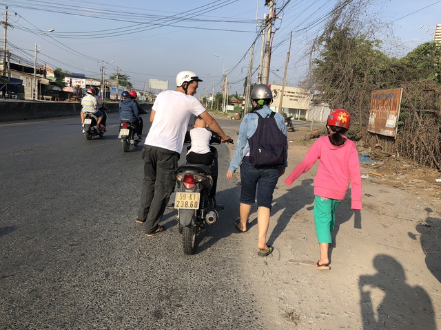 TP Hồ Chí Minh: Hãi hùng "đinh tặc" hoành hành dọc tuyến quốc lộ 1A tp ho chi minh hai hung dinh tac hoanh hanh doc tuyen quoc lo 1a