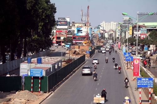 Hà Nội: Phân luồng giao thông nút giao An Dương - đường Thanh Niên ha noi phan luong giao thong nut giao an duong duong thanh nien