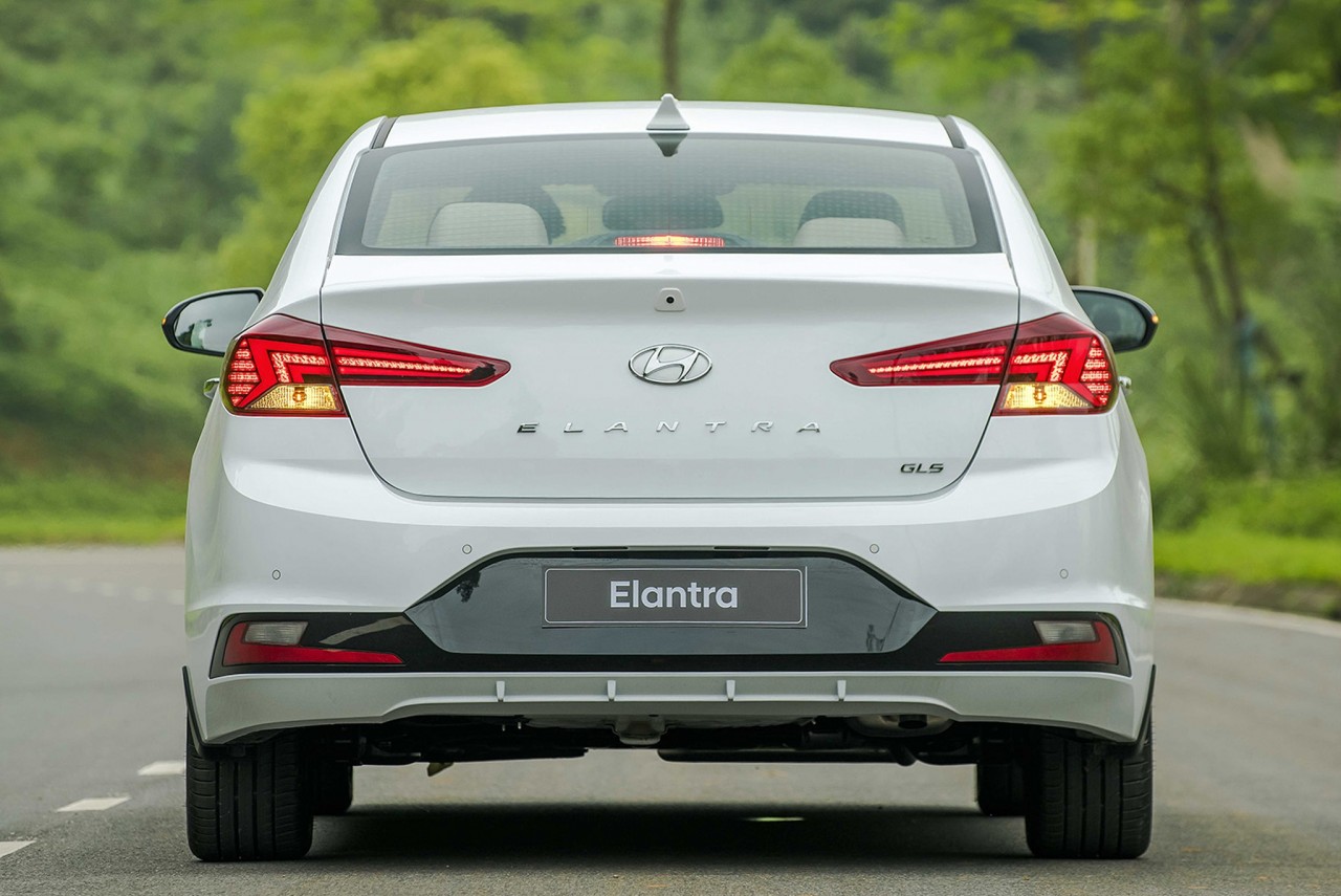5 diem khac biet giua hyundai elantra 2019 va 2016