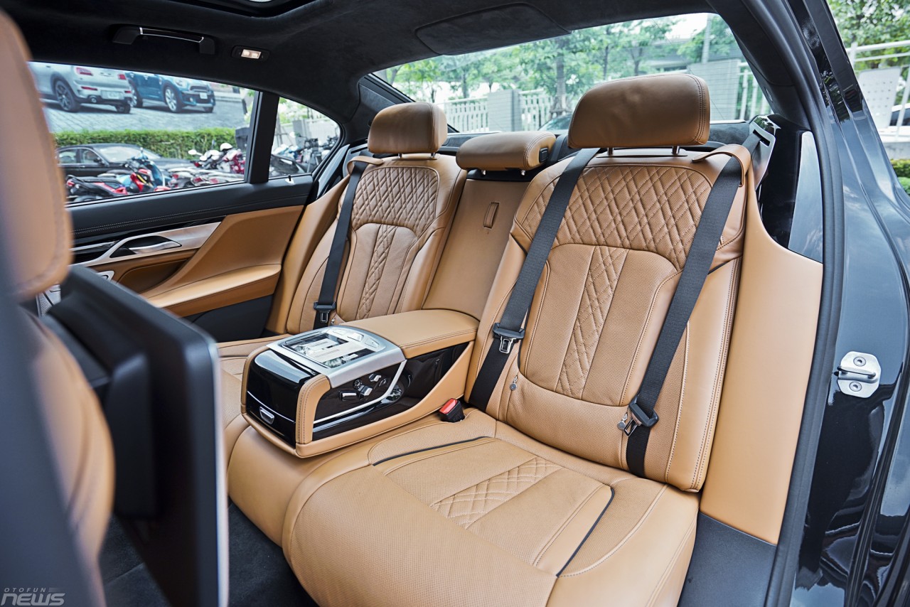 bmw 760li phien ban m gia 13 ty duy nhat viet nam