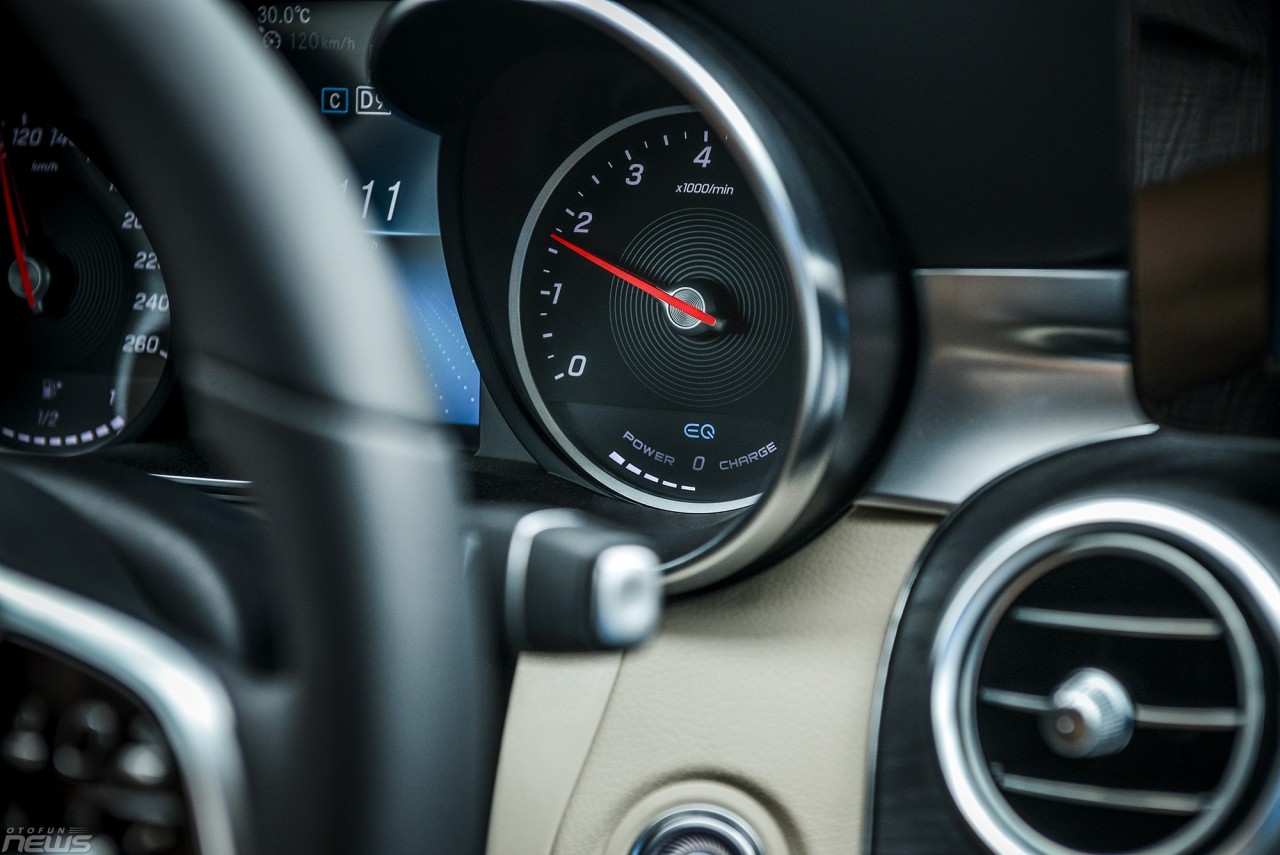 Động cơ Mercedes-Benz C200 2019 có gì đặc biệt? dong co mercedes benz c200 2019 co gi dac biet