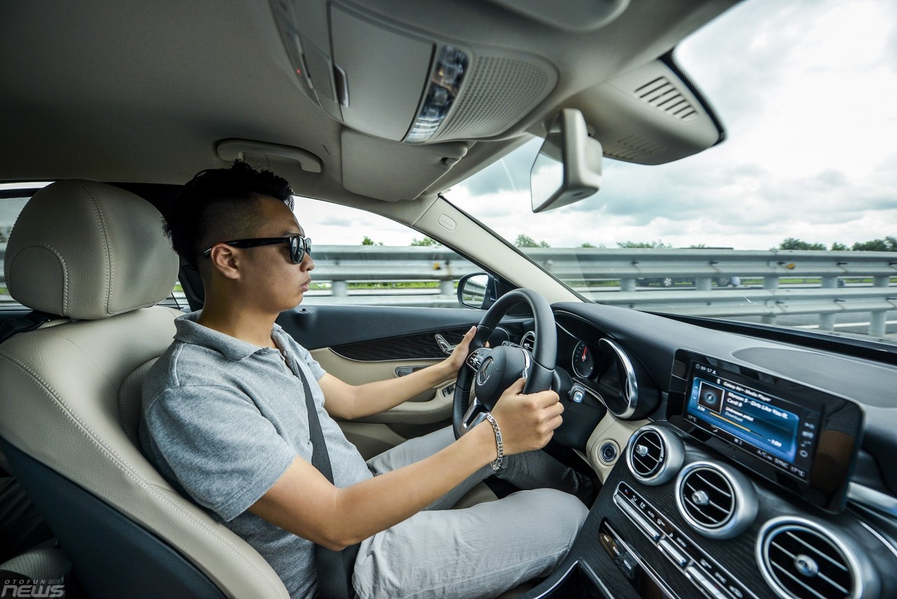 Động cơ Mercedes-Benz C200 2019 có gì đặc biệt? dong co mercedes benz c200 2019 co gi dac biet