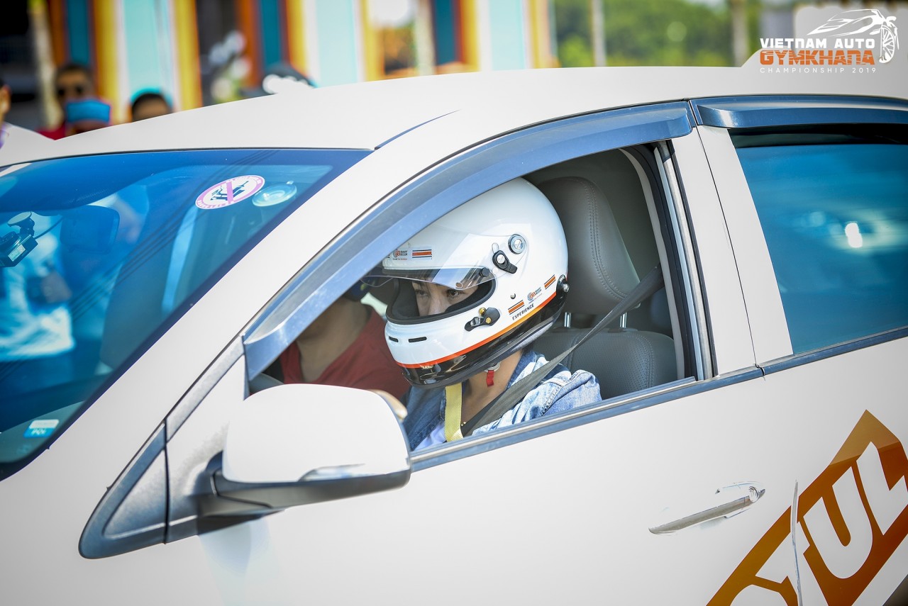 Ban tổ chức TC Motor Gymkhana Championship by Otofun giải đáp thắc mắc trước giờ thi đấu ban to chuc tc motor gymkhana championship by otofun giai dap thac mac truoc gio thi dau