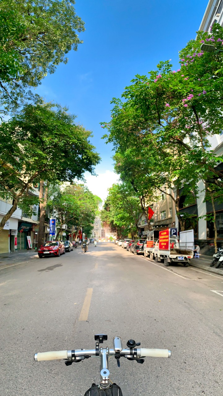 Hà Nội: Sáng đầu tuần thảnh thơi Hà Nội: Sáng đầu tuần thảnh thơi