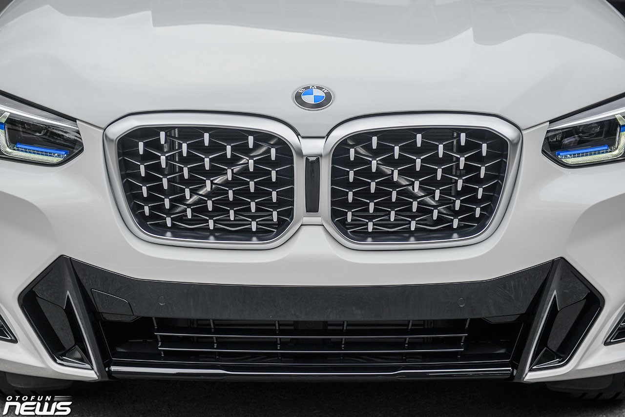 Chi tiết BMW X4 giá 3,279 tỷ đồng tại Việt Nam Chi tiết BMW X4 giá 3,279 tỷ đồng tại Việt Nam
