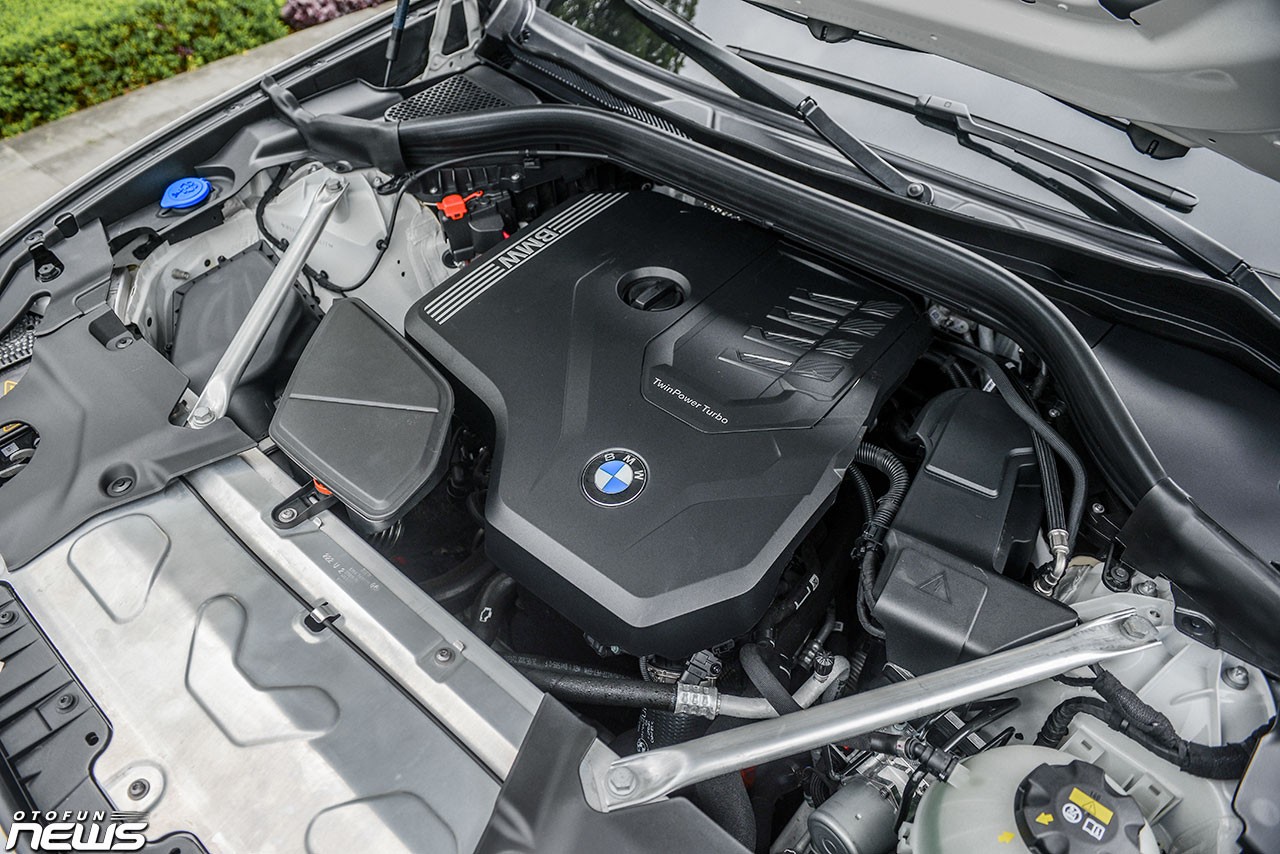 Chi tiết BMW X4 giá 3,279 tỷ đồng tại Việt Nam Chi tiết BMW X4 giá 3,279 tỷ đồng tại Việt Nam