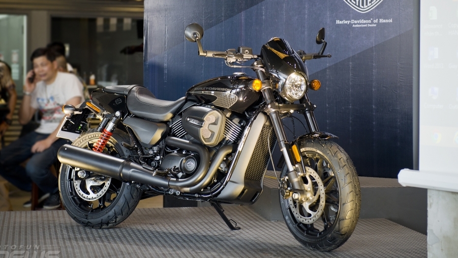 Chân dung chiến binh Harley Davidson Street Rod 2017 vừa ra mắt tại Việt Nam