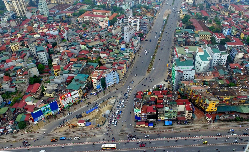 Điểm danh 5 "nút thắt cổ chai" gây méo mó giao thông Hà Nội diem danh 5 nut that co chai gay meo mo giao thong ha noi