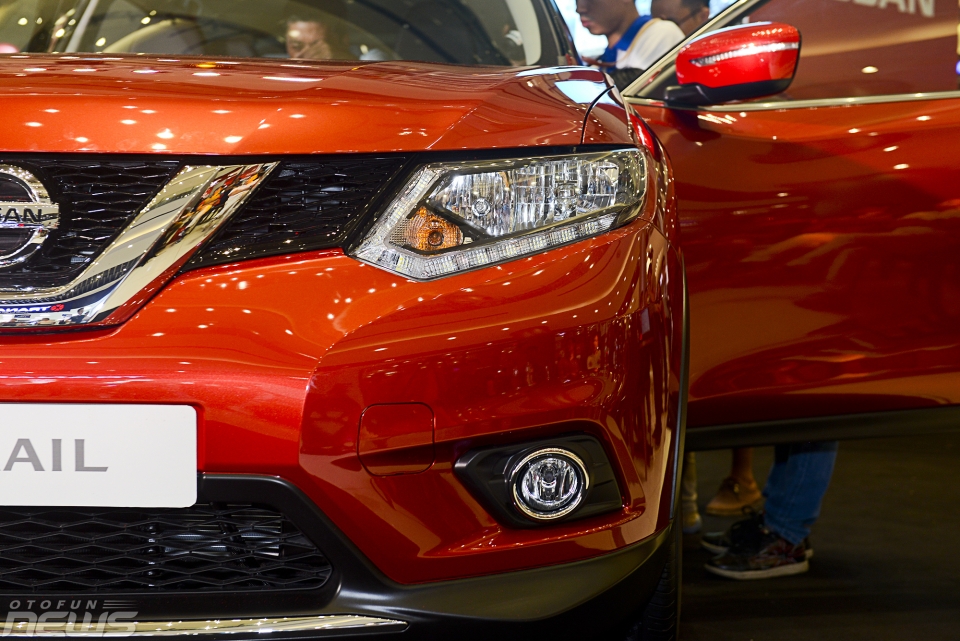 can canh bo canh moi cua nissan x trail premium l vua ra mat