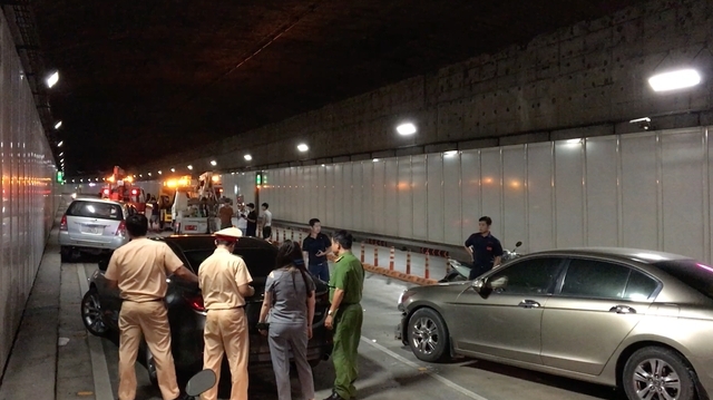 TP Hồ Chí Minh: Tài xế say xỉn gây náo loạn hầm Thủ Thiêm 8 lần vi phạm vẫn chưa đóng phạt!