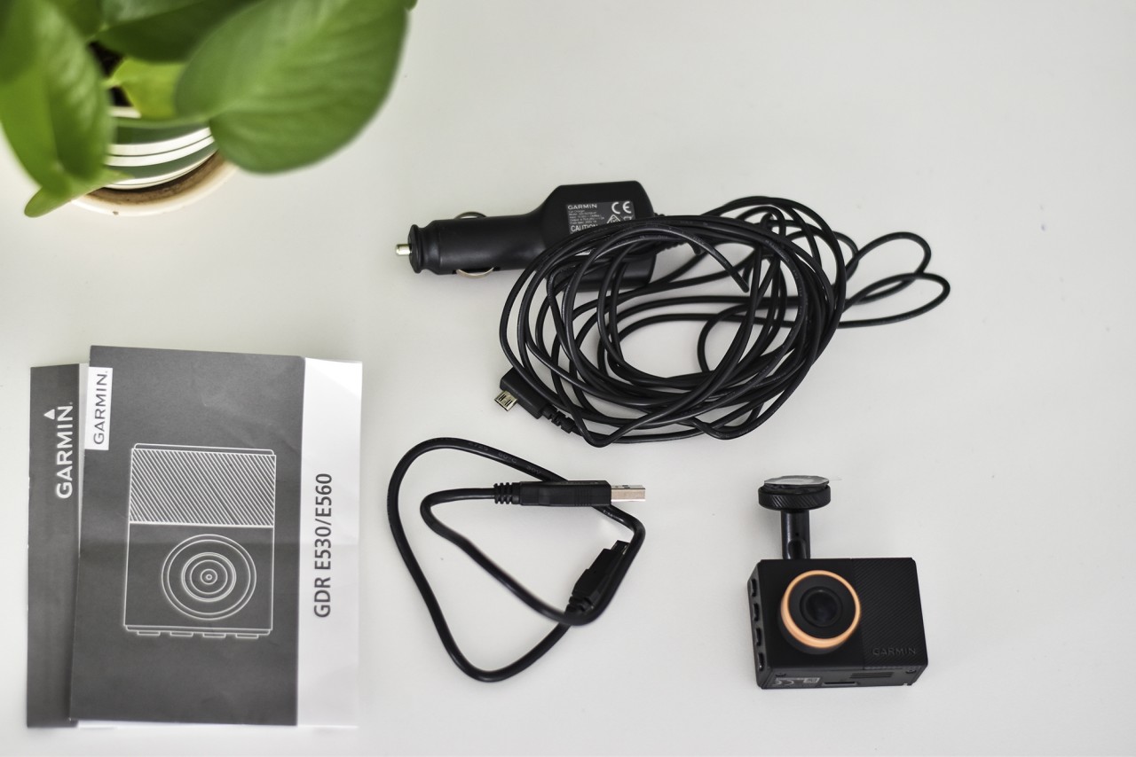 soi chi tiet garmin gdr e560 camera hanh trinh nho ma co vo