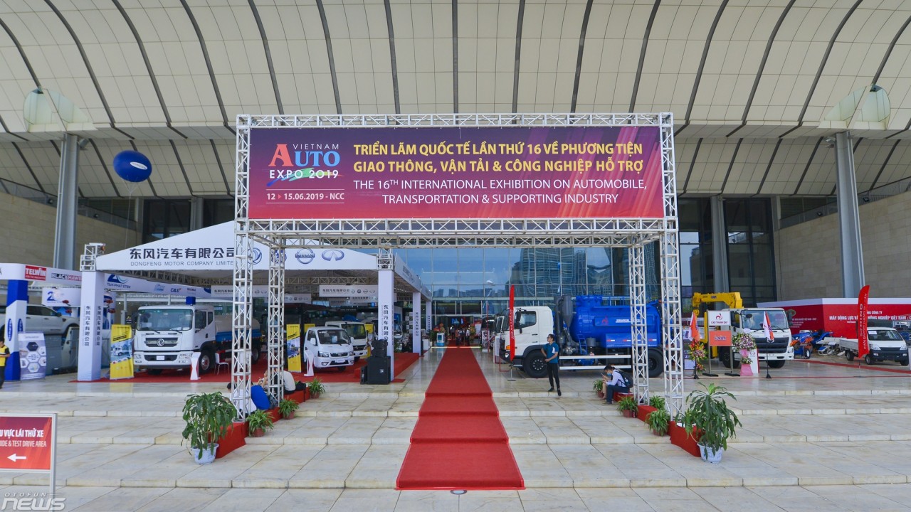 Toàn cảnh Vietnam AutoExpo 2019: Vinfast chiếm tâm điểm toan canh vietnam autoexpo 2019 vinfast chiem tam diem