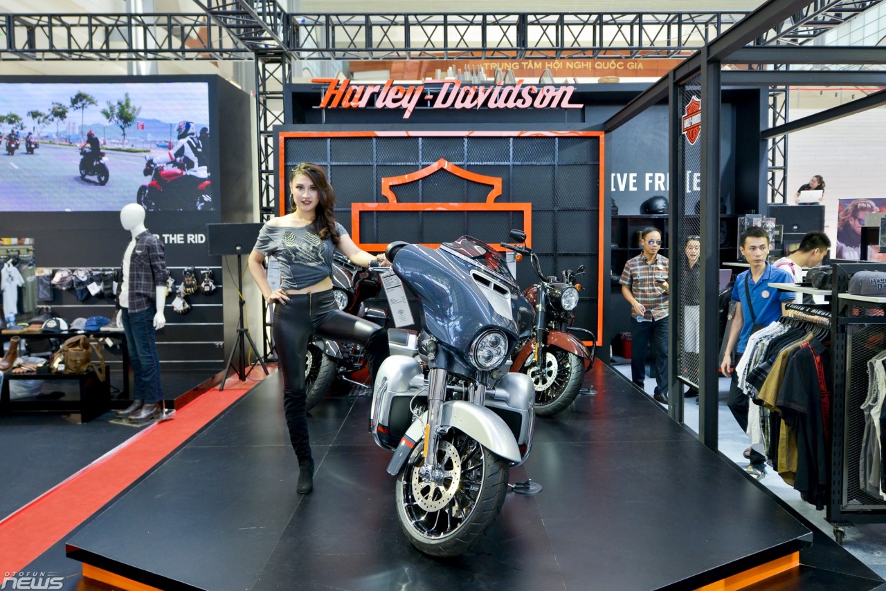 triumph harley davidson royal enfield quy tu tai vietnam autoexpo 2019