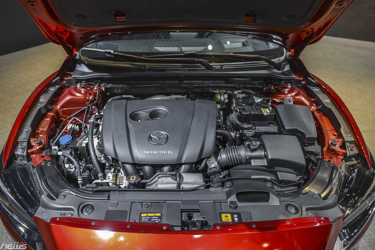chi tiet mazda 6 phien ban 25l cao cap nhat