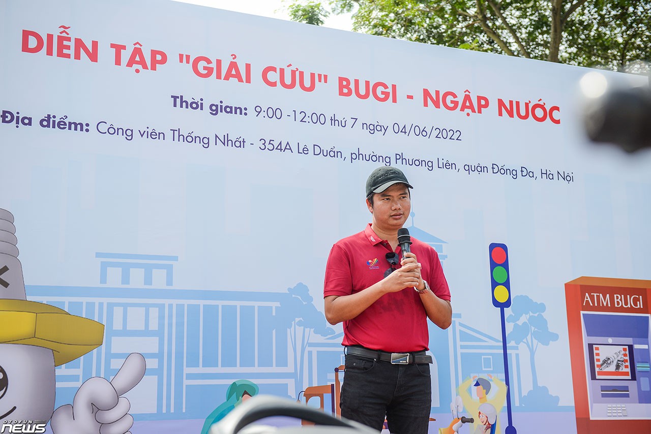 Hướng dẫn 'giải cứu' bugi ngập nước tại Hà Nội Hướng dẫn 'giải cứu' bugi ngập nước tại Hà Nội