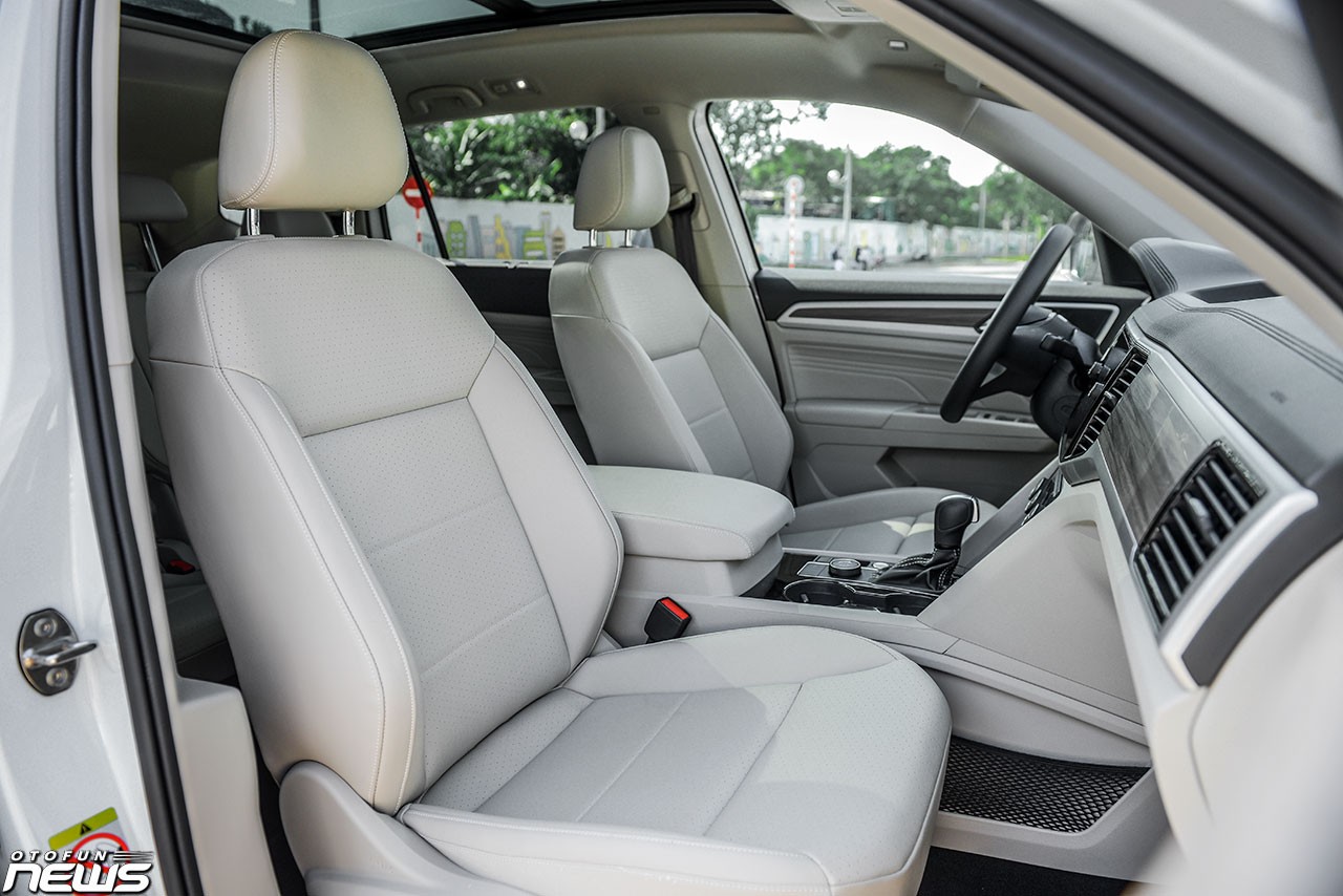 Volkswagen tặng thẻ đặc quyền 300 triệu đồng khi mua Teramont Volkswagen tặng thẻ đặc quyền 300 triệu đồng khi mua Teramont