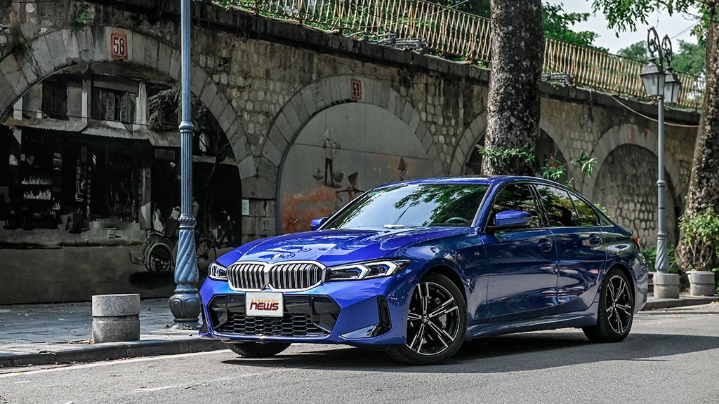 BMW 330i M-Sport lái hay nhất phân khúc nhưng thiếu tính năng hỗ trợ lái