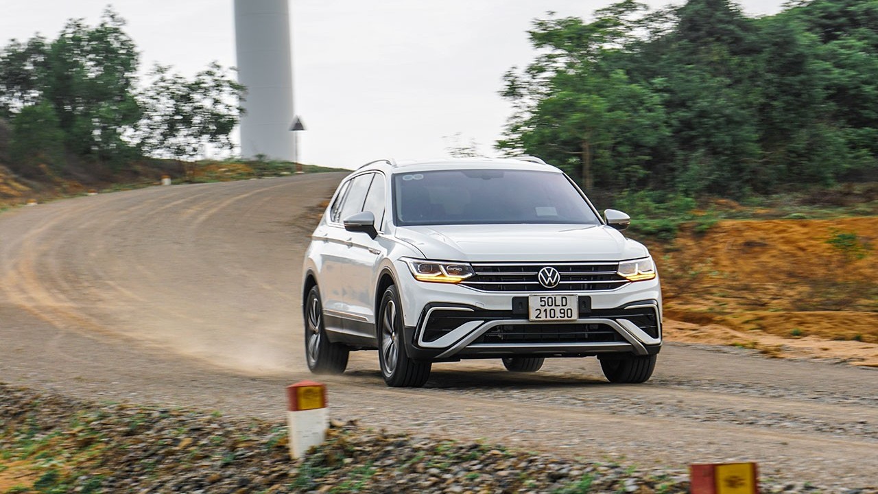 Đại lý 'chơi lớn' giảm giá Volkswagen Tiguan Allspace lên đến 400 triệu đồng