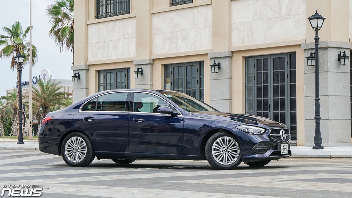 Mercedes-Benz C 200 Avantgarde: Lựa chọn cho người lần đầu sở hữu xe sang