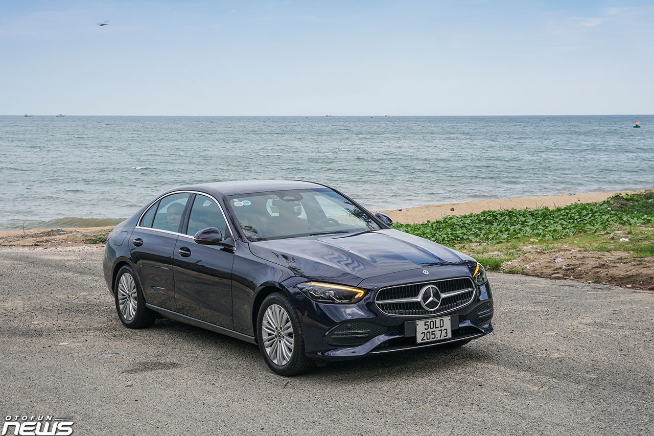 Khách hàng Mercedes-Benz được hưởng hàng loạt ưu đãi từ tháng 7 Mercedes-benz C200 Avantgarde 2023.