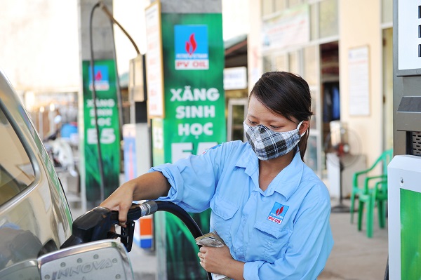 Ngày mai 5/7 giá xăng lại tiếp tục giảm? ngay mai 57 gia xang lai tiep tuc giam