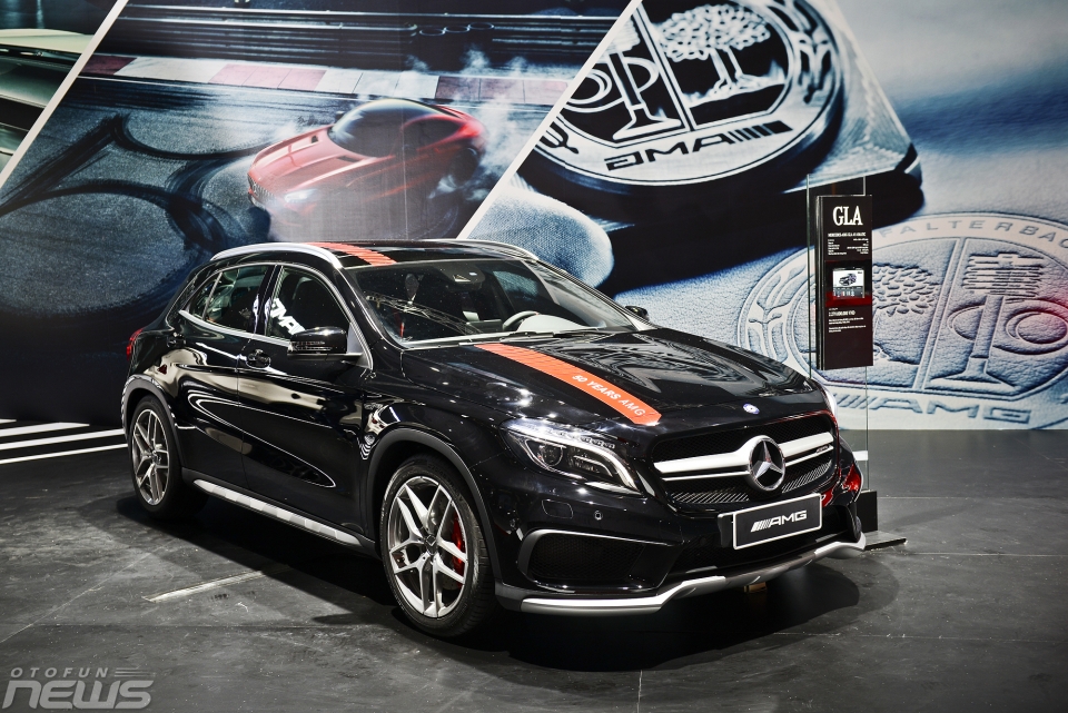 Cận cảnh Mercedes-AMG GLA 45 4Matic tại Fascination 2017 can canh mercedes amg gla 45 4matic tai fascination 2017