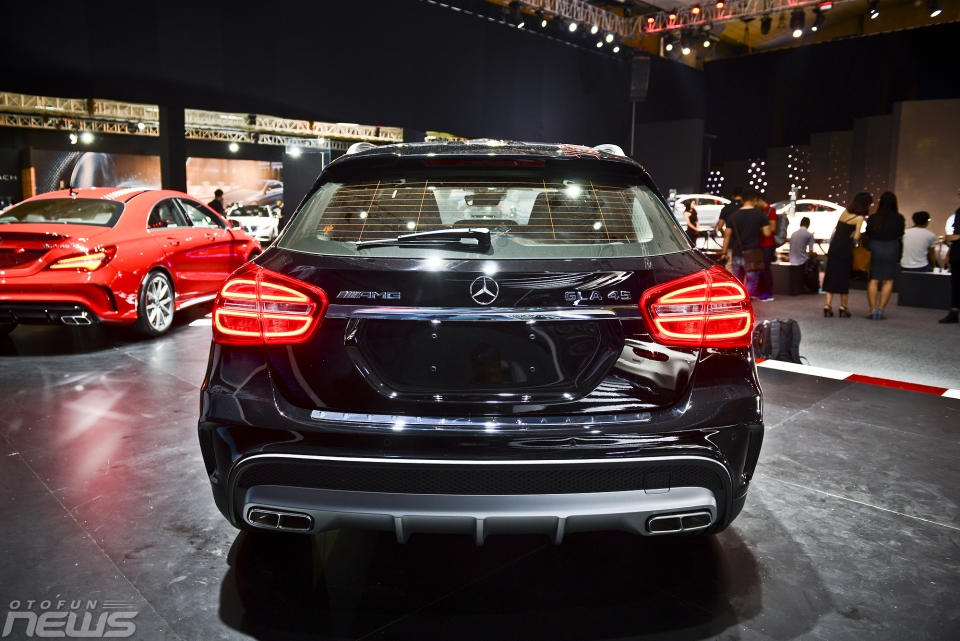 can canh mercedes amg gla 45 4matic tai fascination 2017