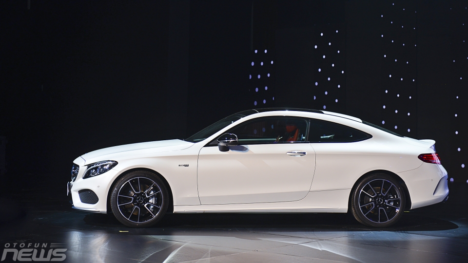 Mercedes-AMG C 43 4MATIC Coupé đến với người yêu xe Việt Nam mercedes amg c 43 4matic coupe den voi nguoi yeu xe viet nam