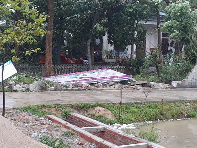 ha tinh bao so 2 quet qua cay do ngon ngang duong pho tan tac