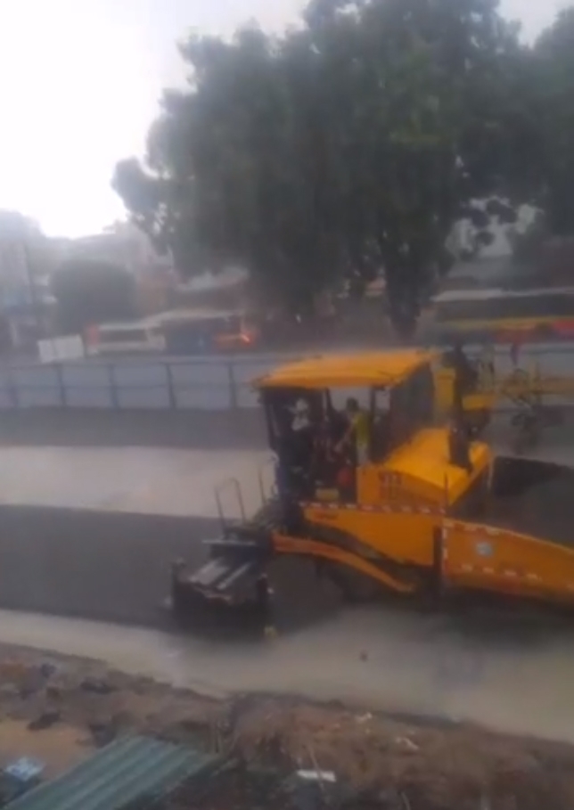 Hà Nội mưa lớn nhiều tuyến phố ngập úng cục bộ ha noi mua lon nhieu tuyen pho ngap ung cuc bo