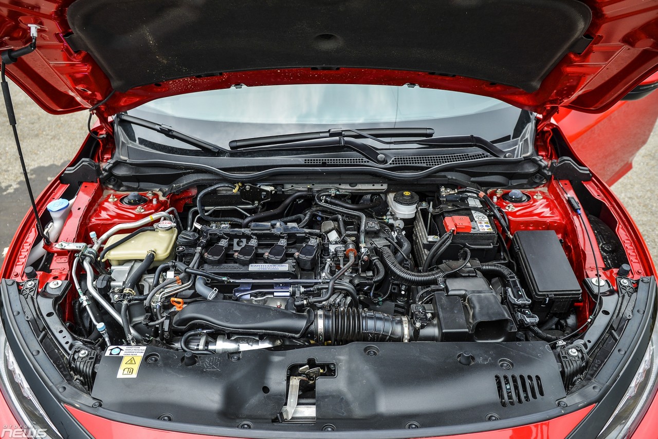 Đánh giá Honda Civic RS 2019: Hình mẫu của sedan hạng C trẻ và thể thao danh gia honda civic rs 2019 hinh mau cua sedan hang c tre va the thao