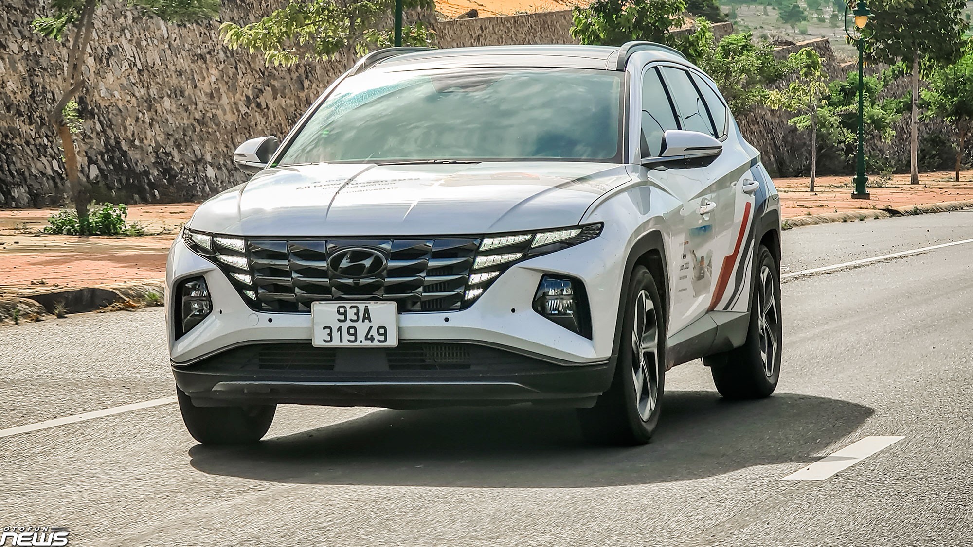 Những mẫu xe hiện đang bán 'bia kèm lạc' tại thị trường Việt Những mẫu xe hiện đang bán 'bia kèm lạc' tại thị trường Việt