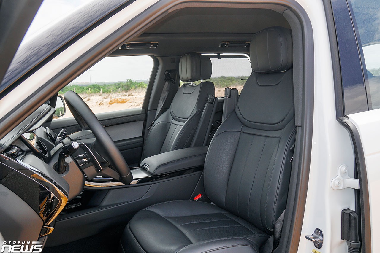 Range Rover Sport 2023: SUV hạng sang mang cảm giác lái thể thao Range Rover Sport 2023: SUV hạng sang mang cảm giác lái thể thao