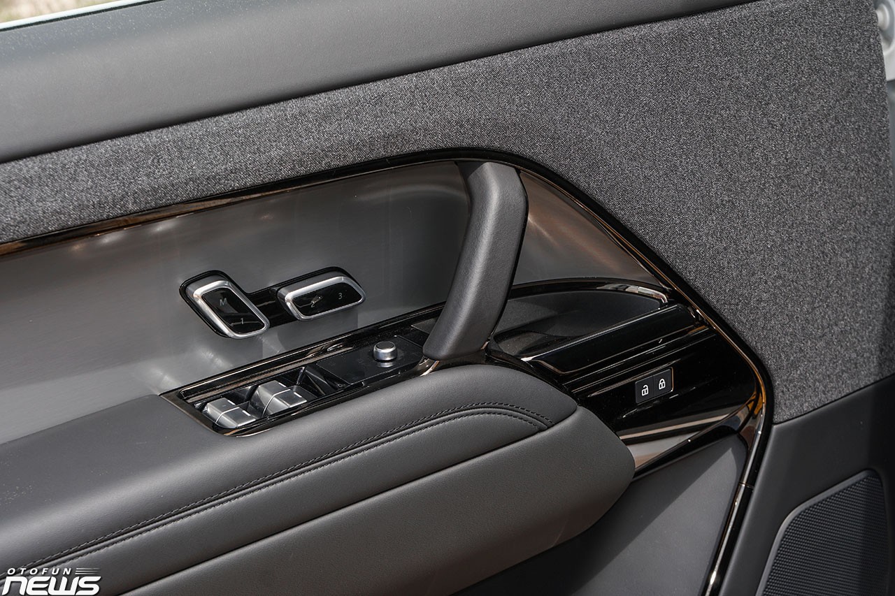 Range Rover Sport 2023: SUV hạng sang mang cảm giác lái thể thao Range Rover Sport 2023: SUV hạng sang mang cảm giác lái thể thao