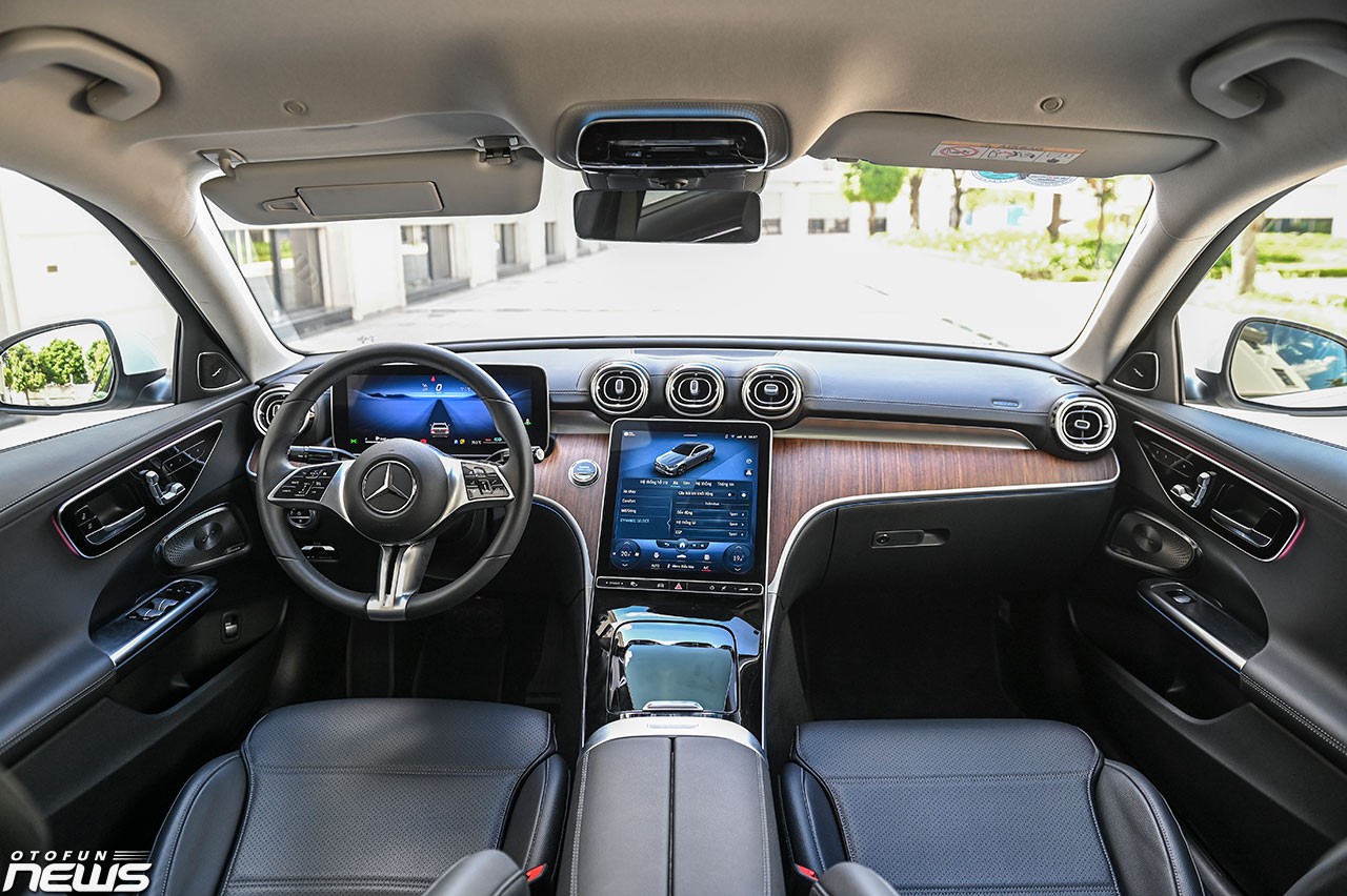 Mercedes-Benz C200 Avantgarde Plus: Chiếc xe cho người tinh tế Mercedes-Benz C200 Avantgarde Plus: Chiếc xe cho người tinh tế