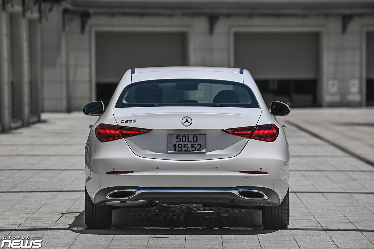 Mercedes-Benz C200 Avantgarde Plus: Chiếc xe cho người tinh tế Mercedes-Benz C200 Avantgarde Plus: Chiếc xe cho người tinh tế