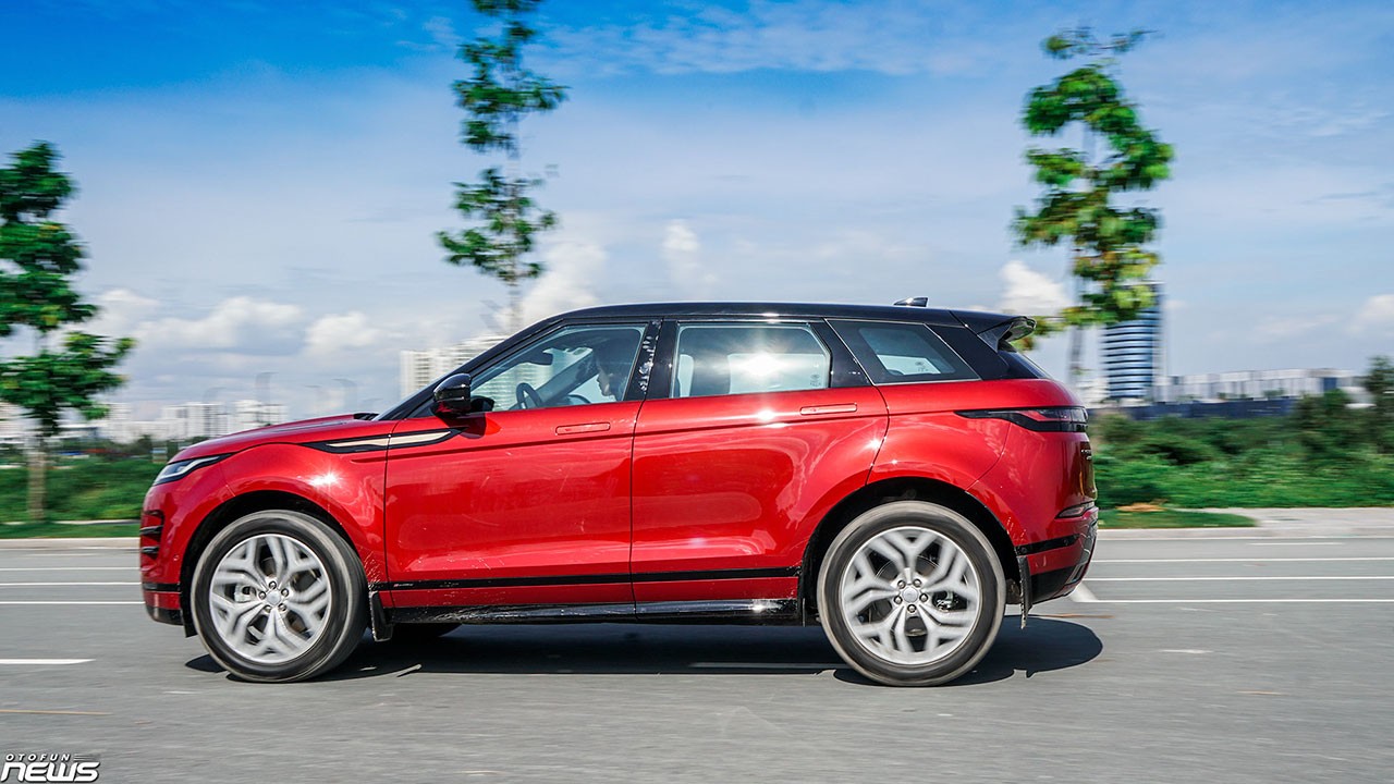 Đánh giá Range Rover Evoque 2022