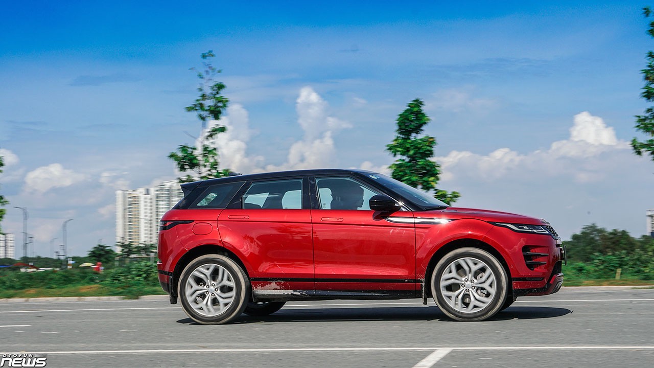 Đánh giá Range Rover Evoque 2022