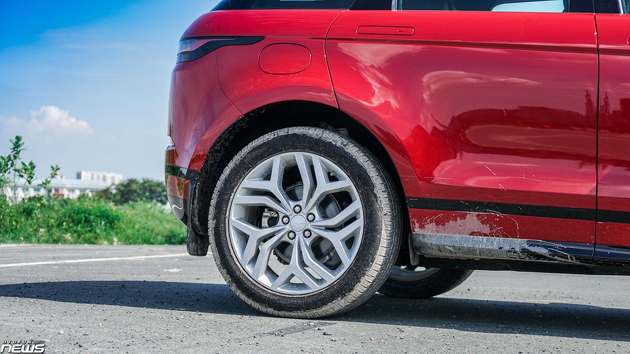 Đánh giá Range Rover Evoque 2022